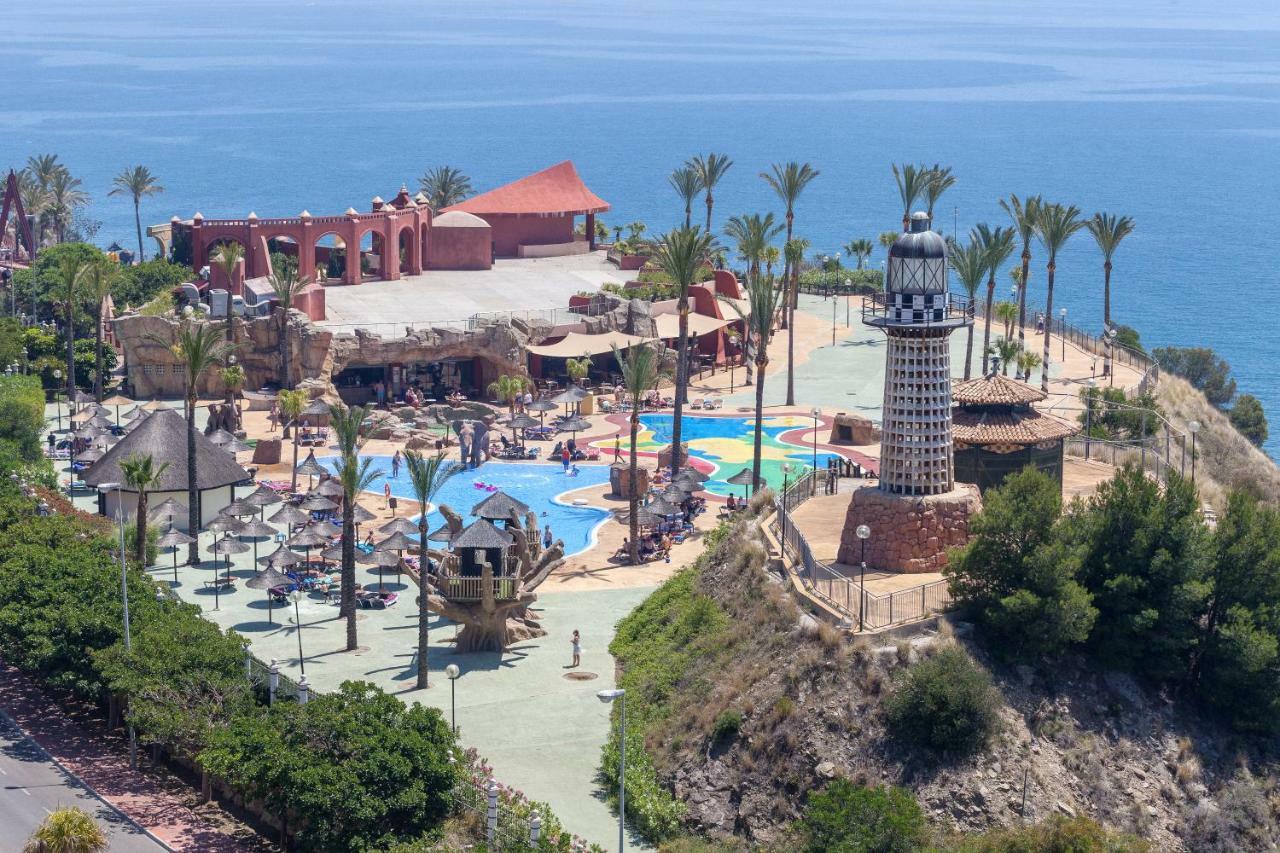 Holiday World Resort Беналмадена Екстериор снимка